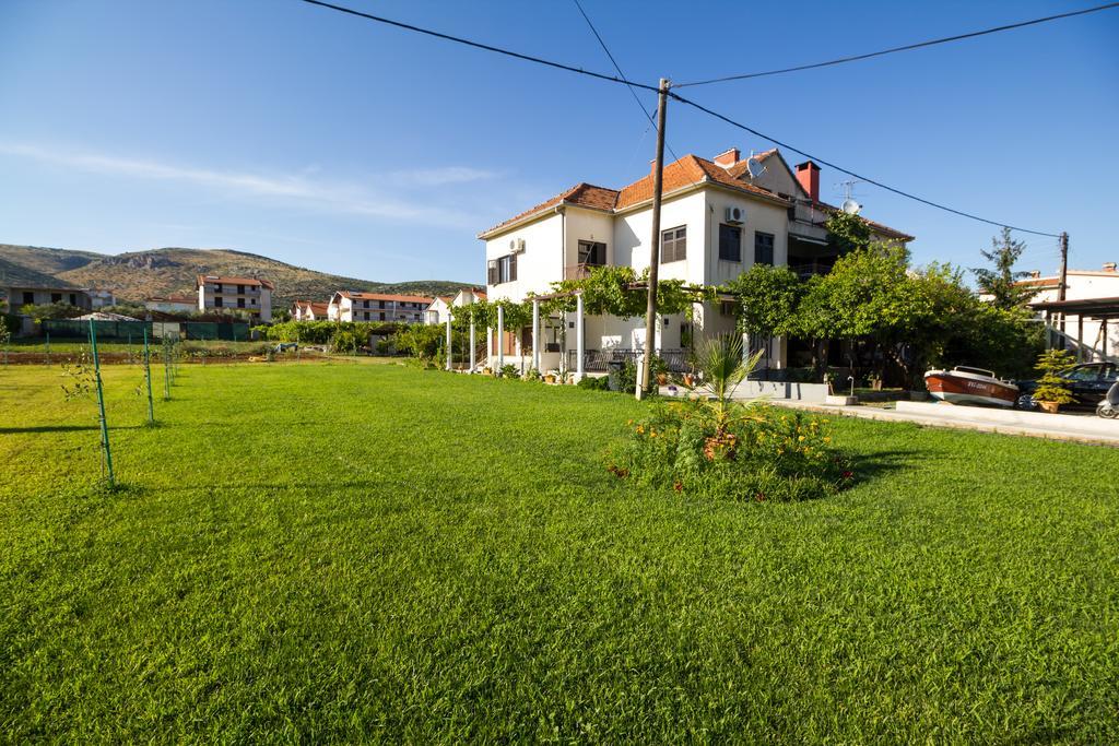 Apartments Svilan Trogir Exterior foto